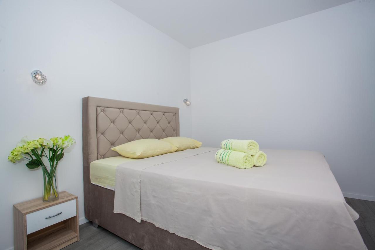 Apartments Lovic 로크바 로고즈니차 외부 사진