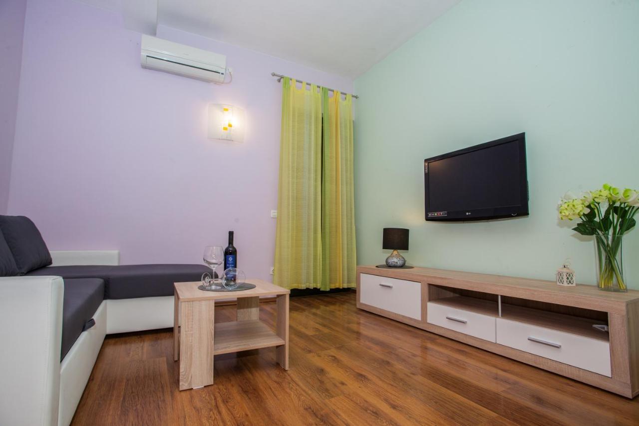 Apartments Lovic 로크바 로고즈니차 외부 사진