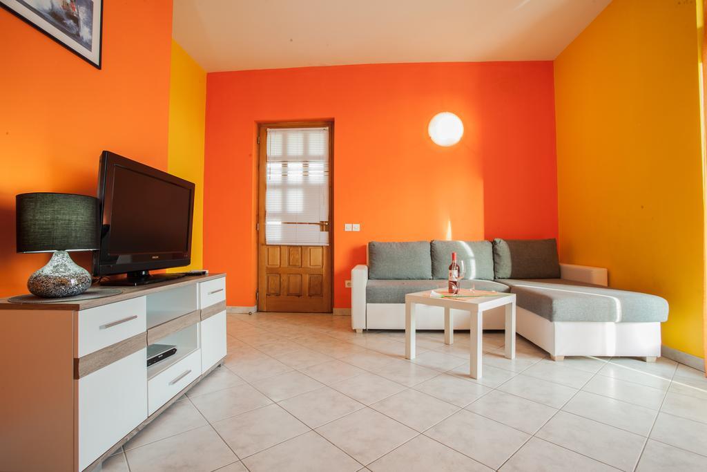 Apartments Lovic 로크바 로고즈니차 외부 사진